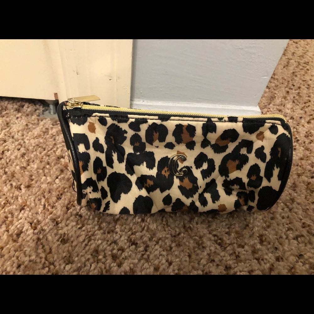 Cheetah Sunglass holder